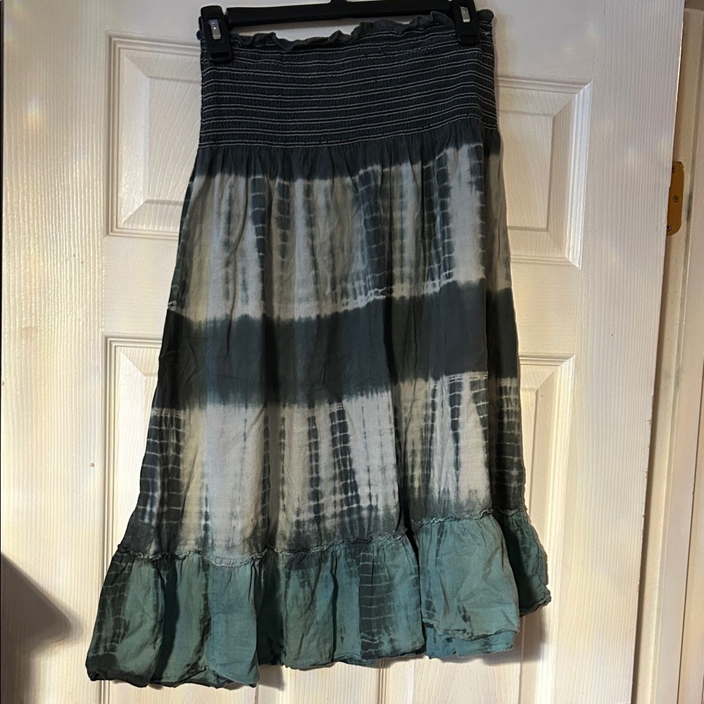 Elegant Boho Tie-Dye Maxi Skirt - Green, Blue and White